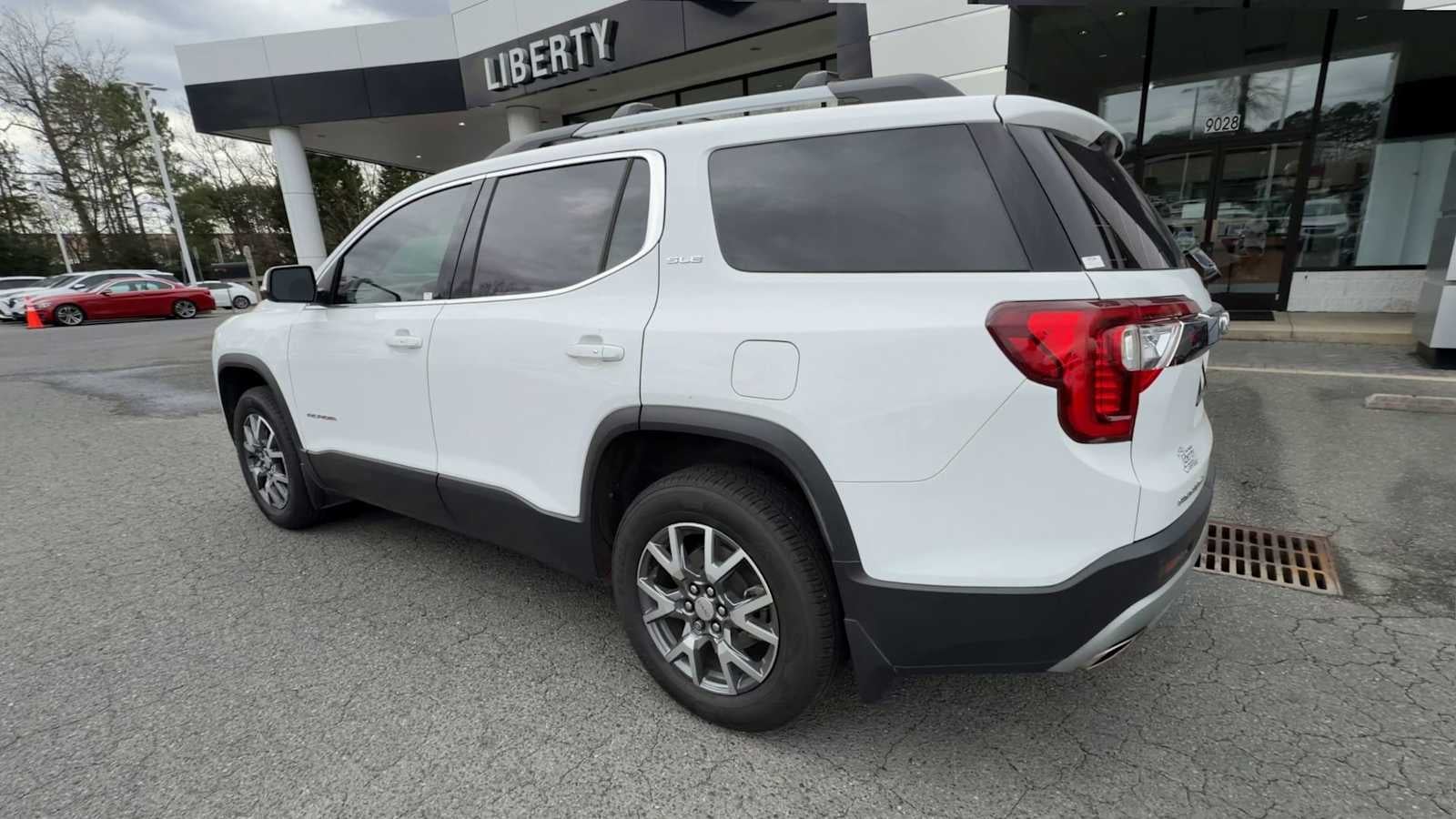 2022 GMC Acadia SLE