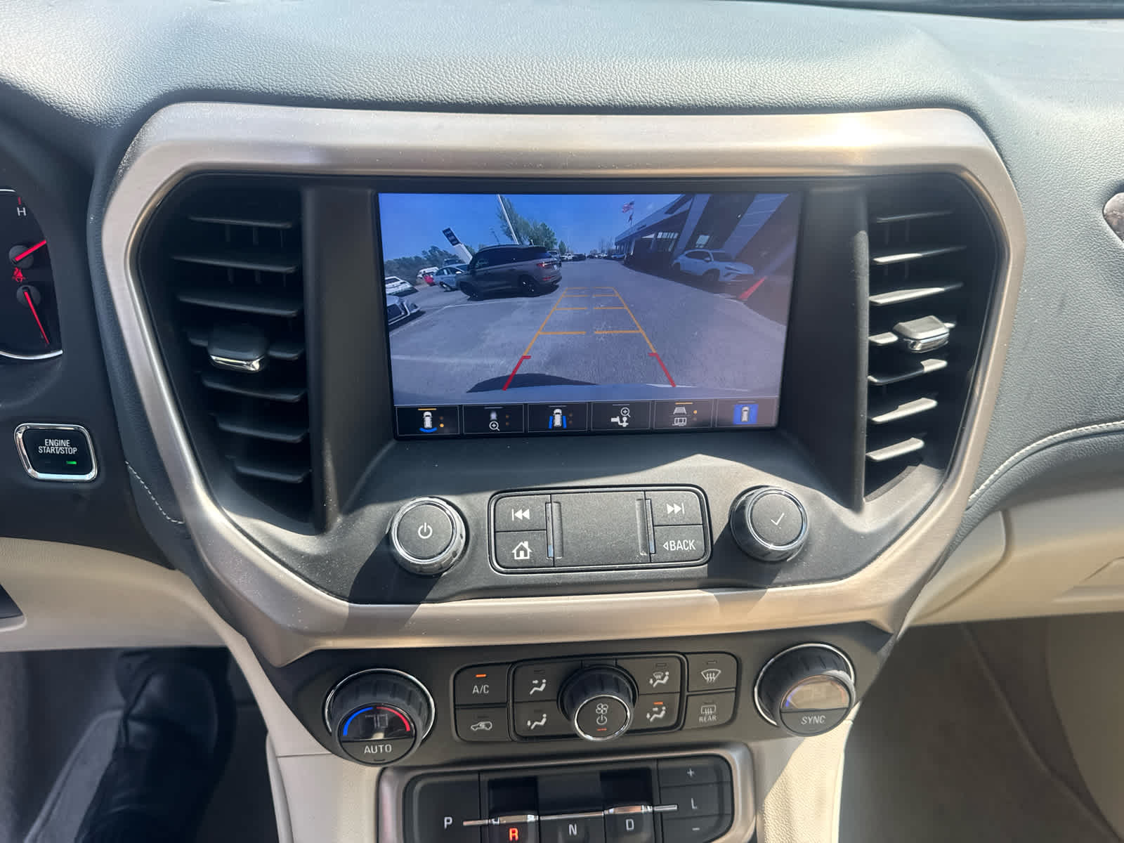 2023 GMC Acadia Denali