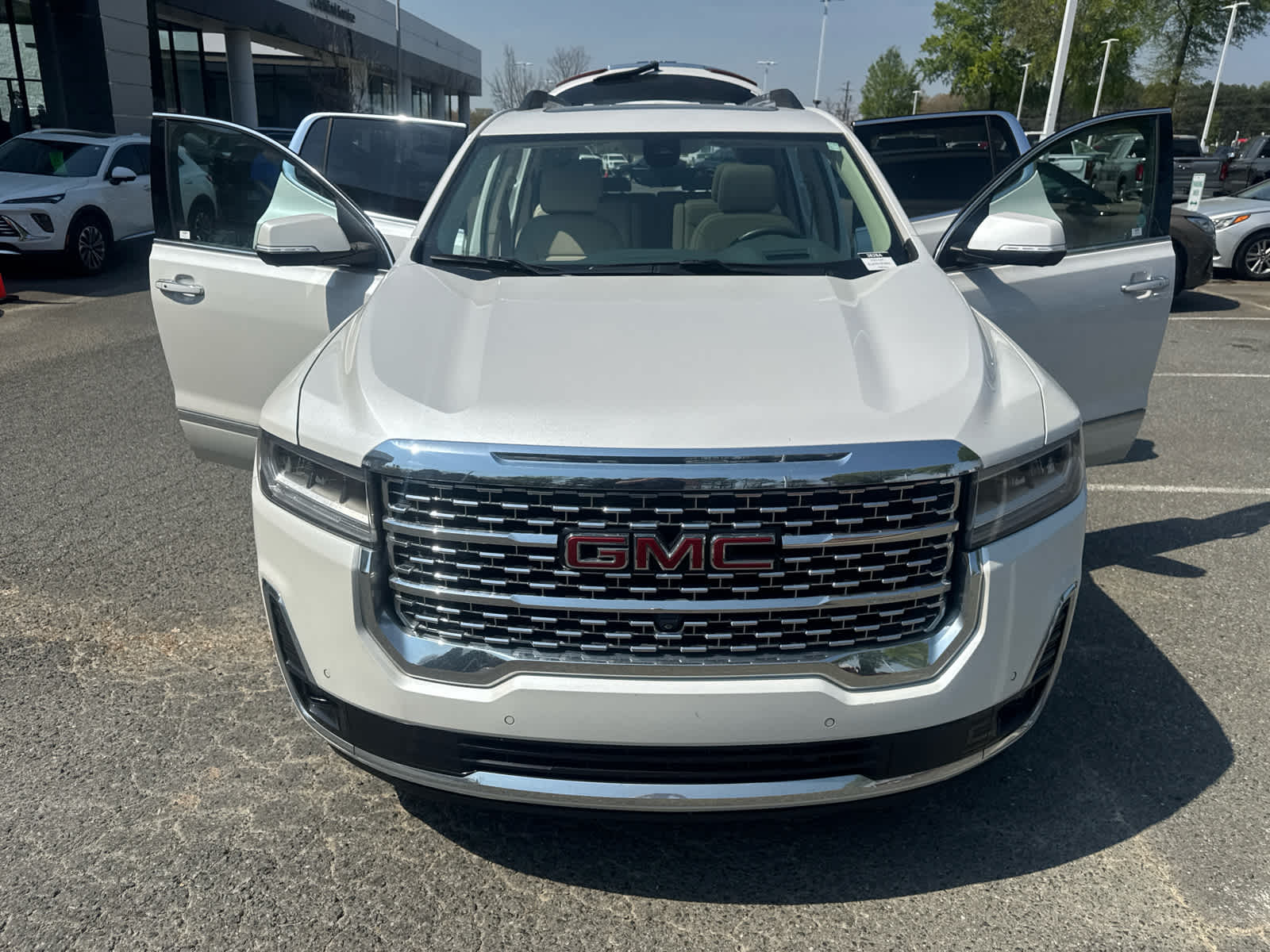 2023 GMC Acadia Denali