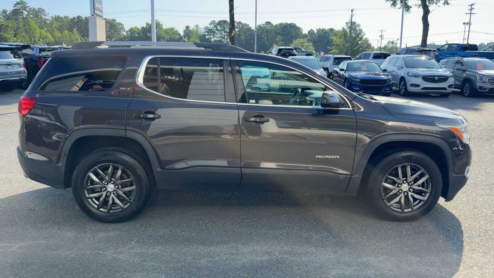 2017 GMC Acadia SLT