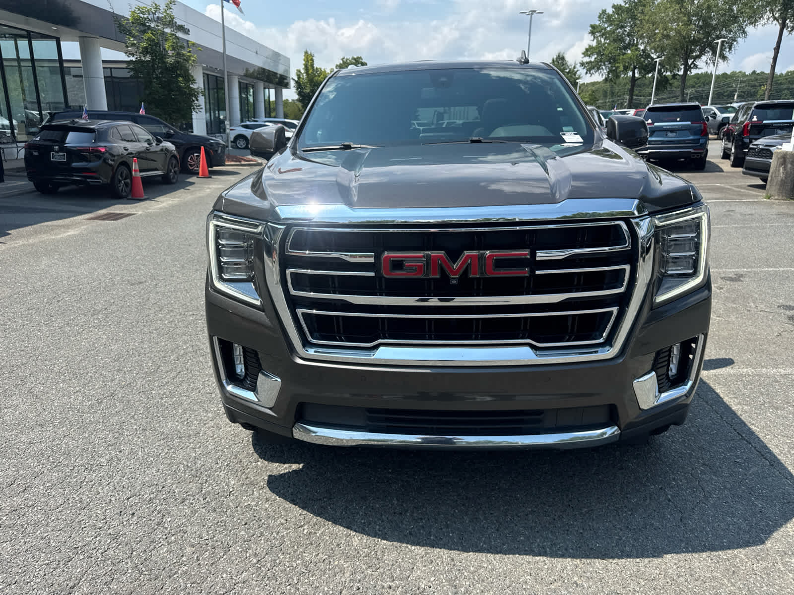 2021 GMC Yukon SLT