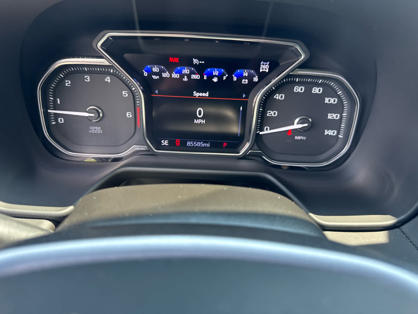 2021 GMC Yukon SLT