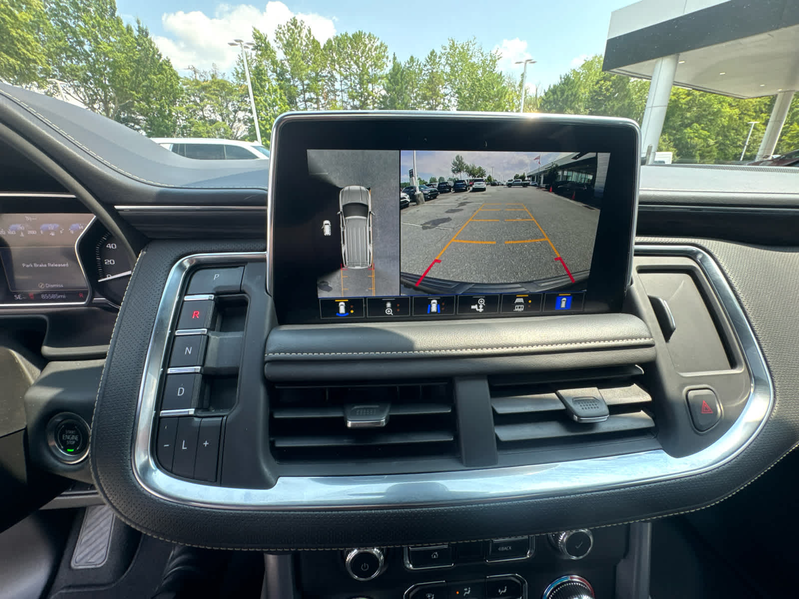 2021 GMC Yukon SLT