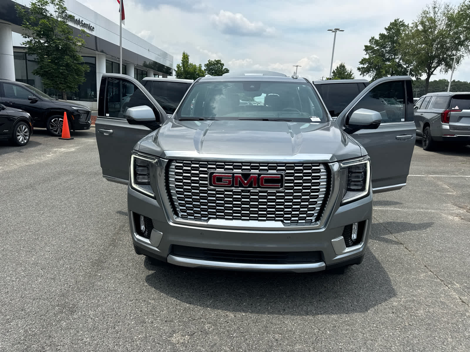 2023 GMC Yukon Denali Denali