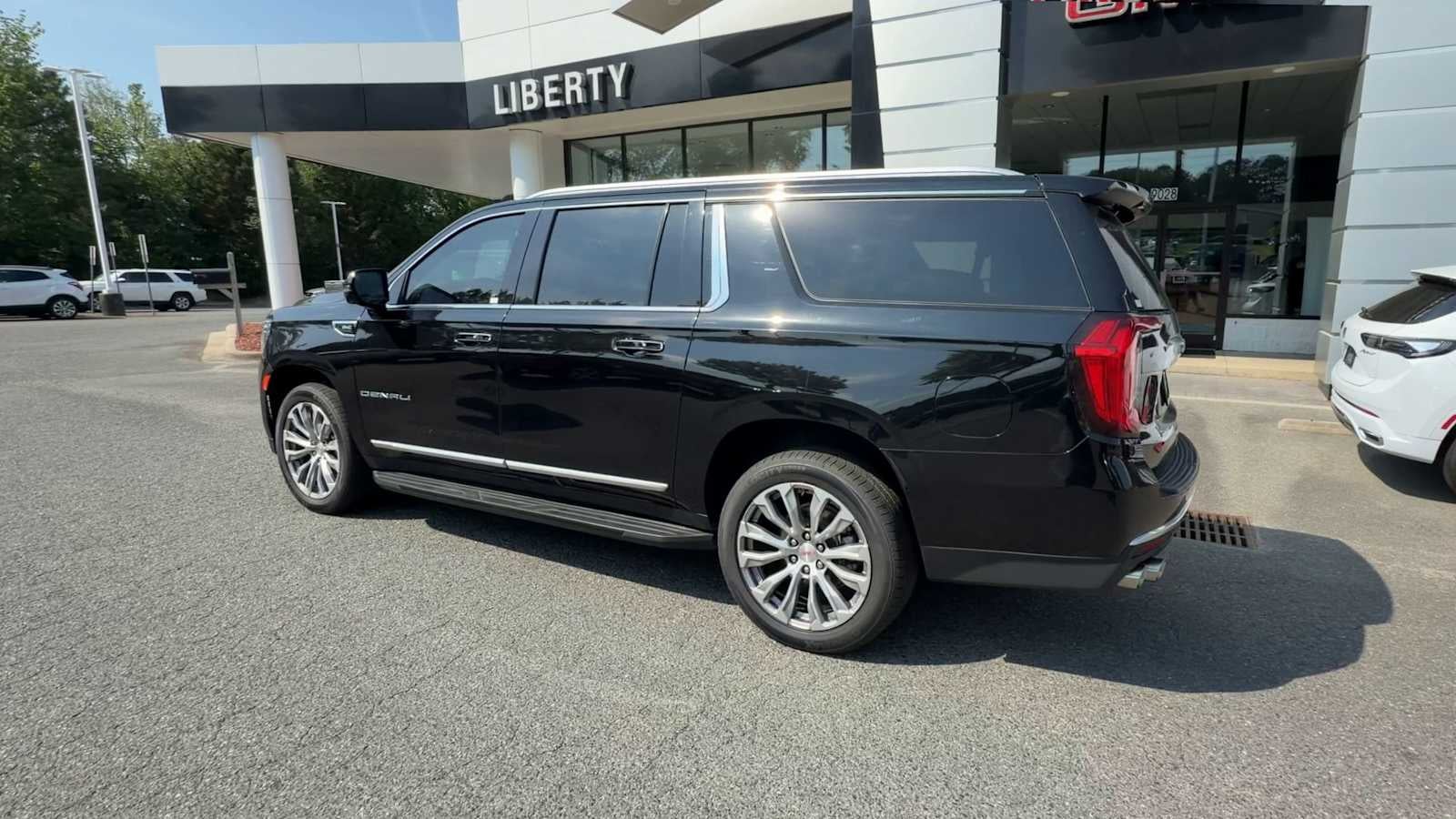 2023 GMC Yukon Denali Denali