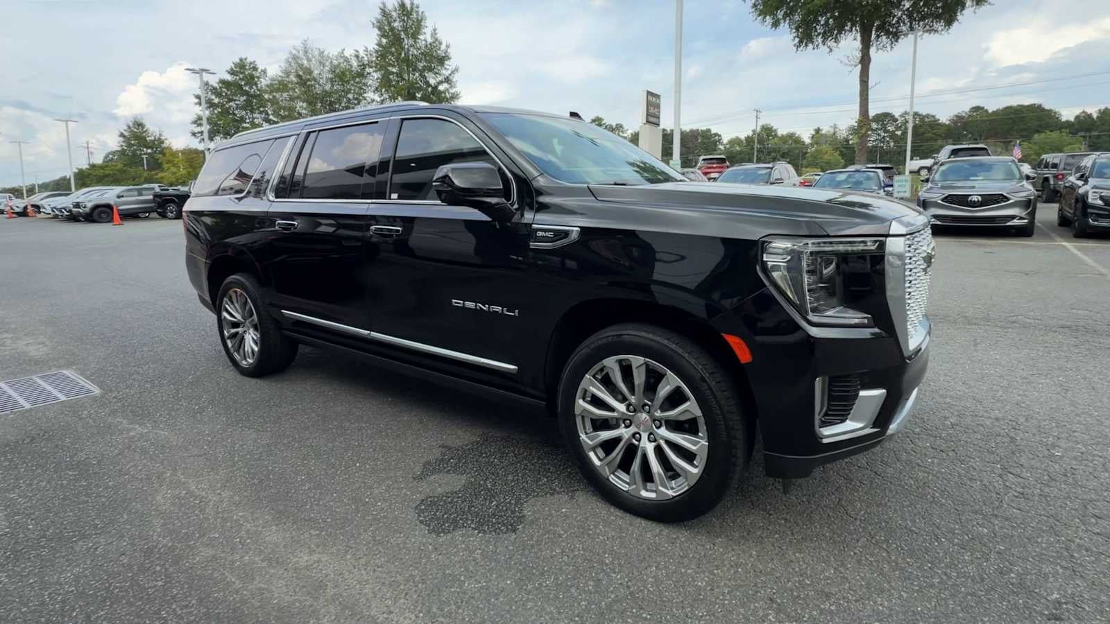 2023 GMC Yukon XL Denali Denali