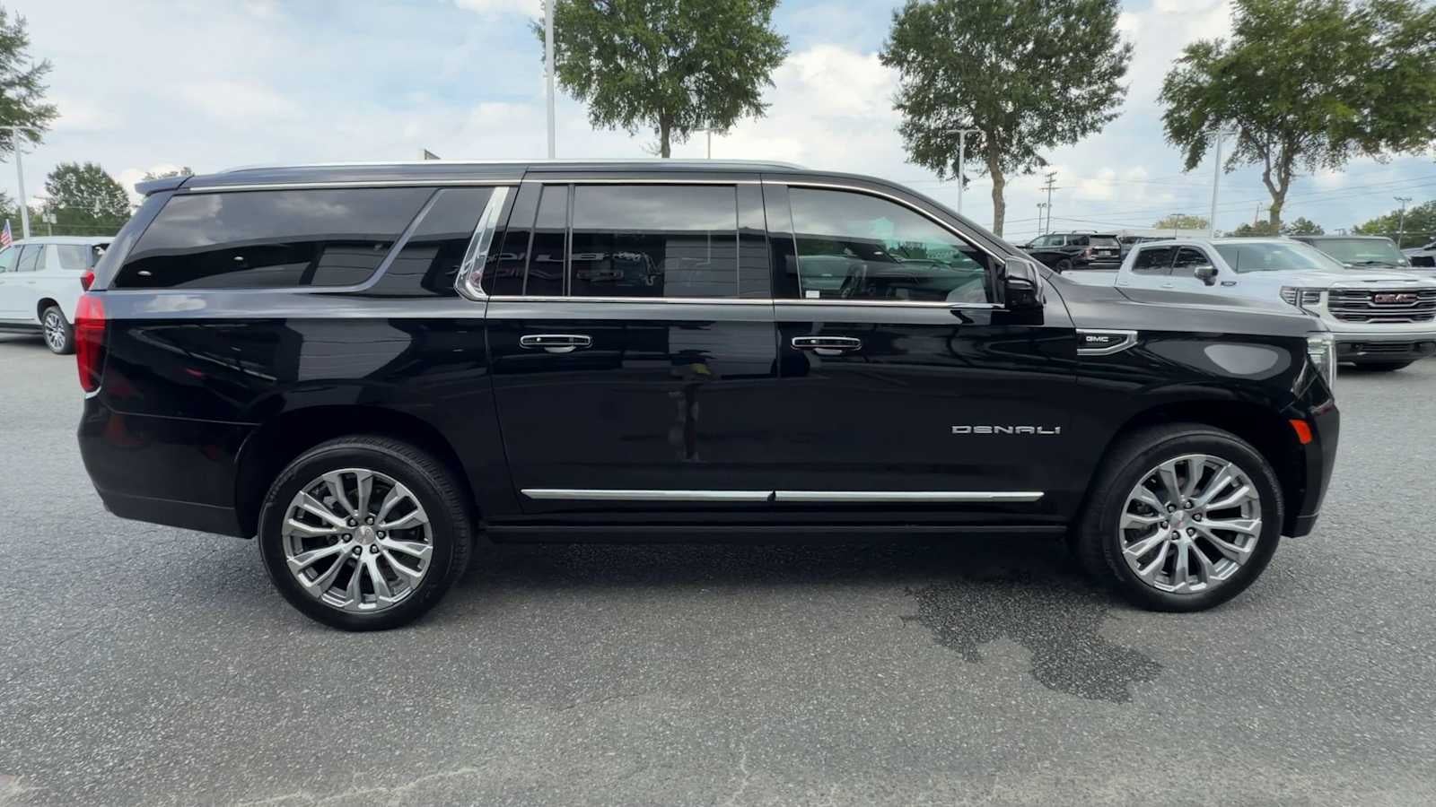 2023 GMC Yukon XL Denali Denali