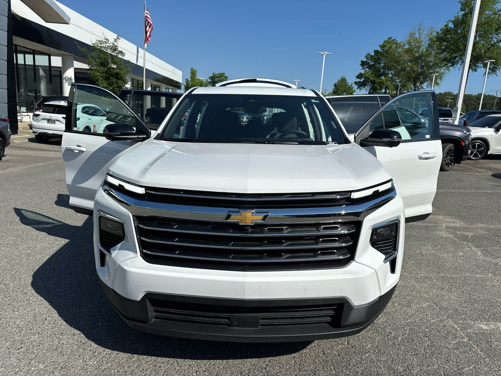 2025 Chevrolet Traverse FWD LT