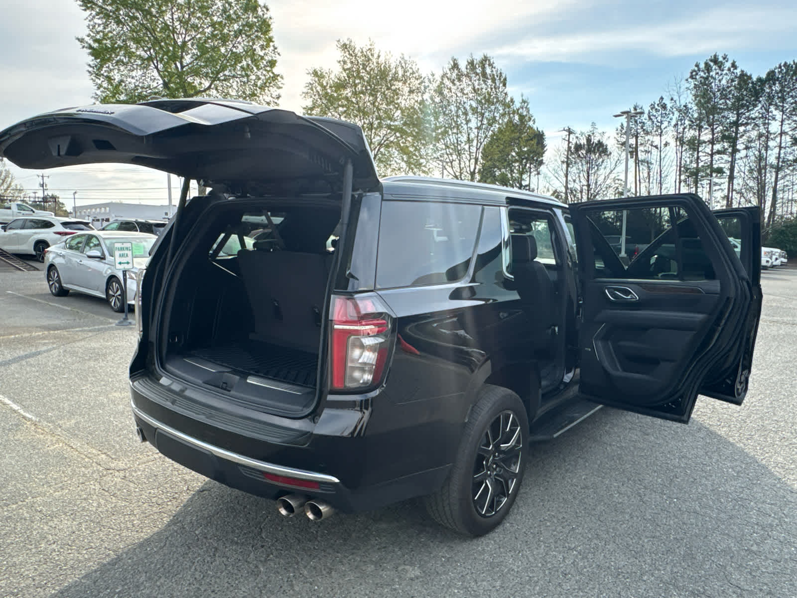 2024 Chevrolet Tahoe Premier