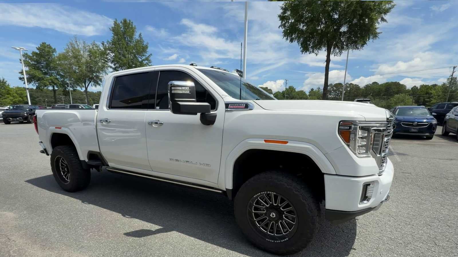 2023 GMC Sierra 2500HD Denali
