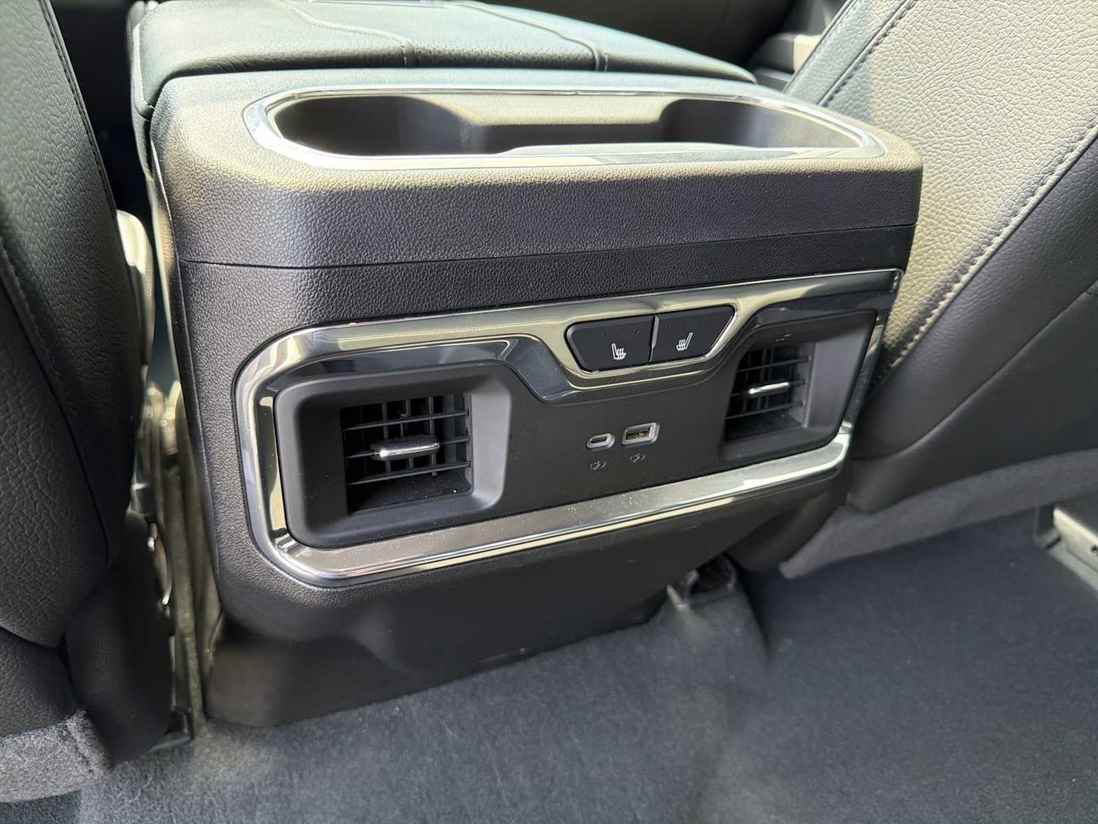 2024 GMC Sierra 3500HD Denali