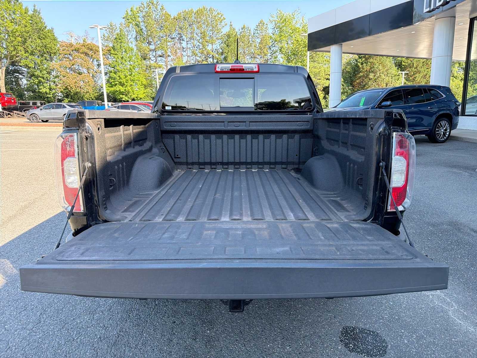 2022 GMC Canyon 4WD AT4 w/Cloth