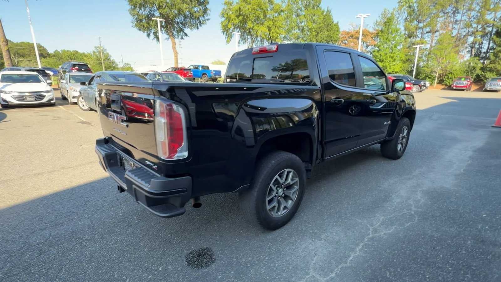 2022 GMC Canyon 4WD AT4 w/Cloth