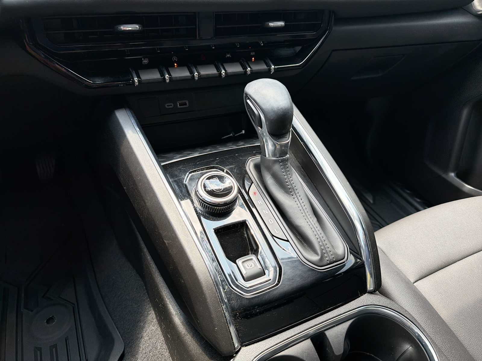 2024 GMC Canyon 4WD Elevation