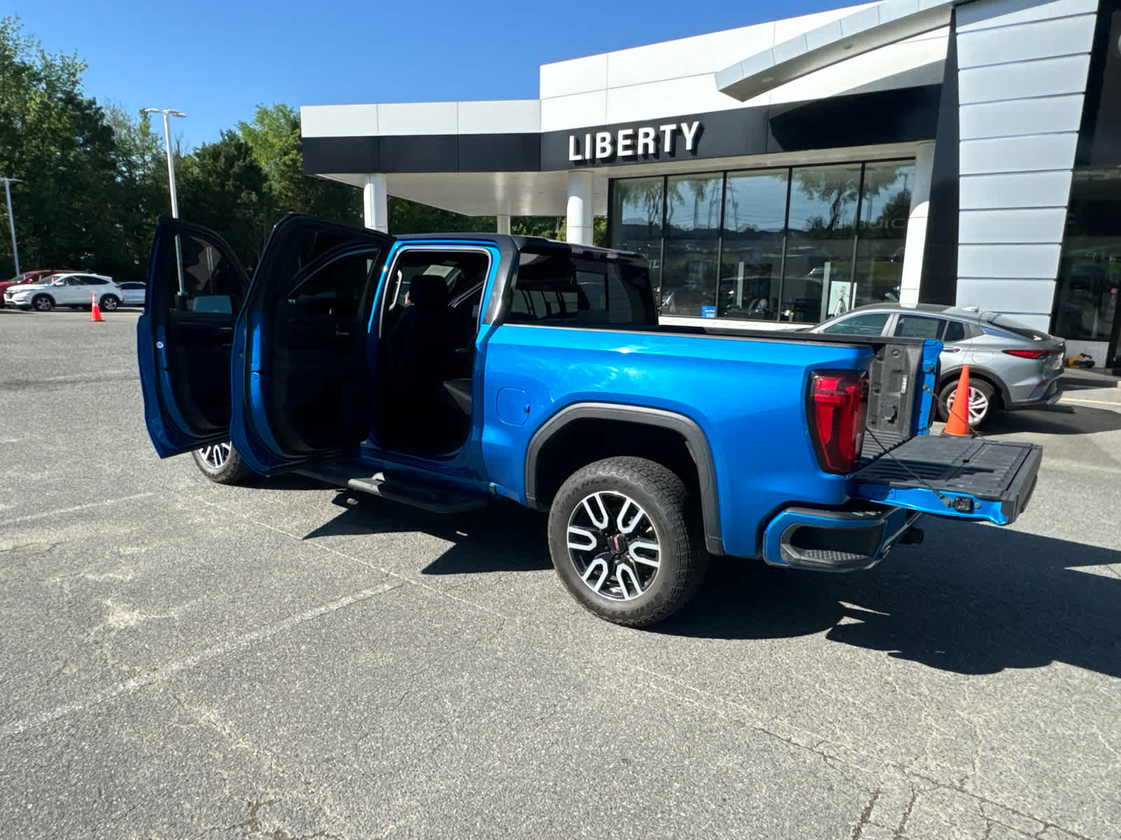 2023 GMC Sierra 1500 AT4