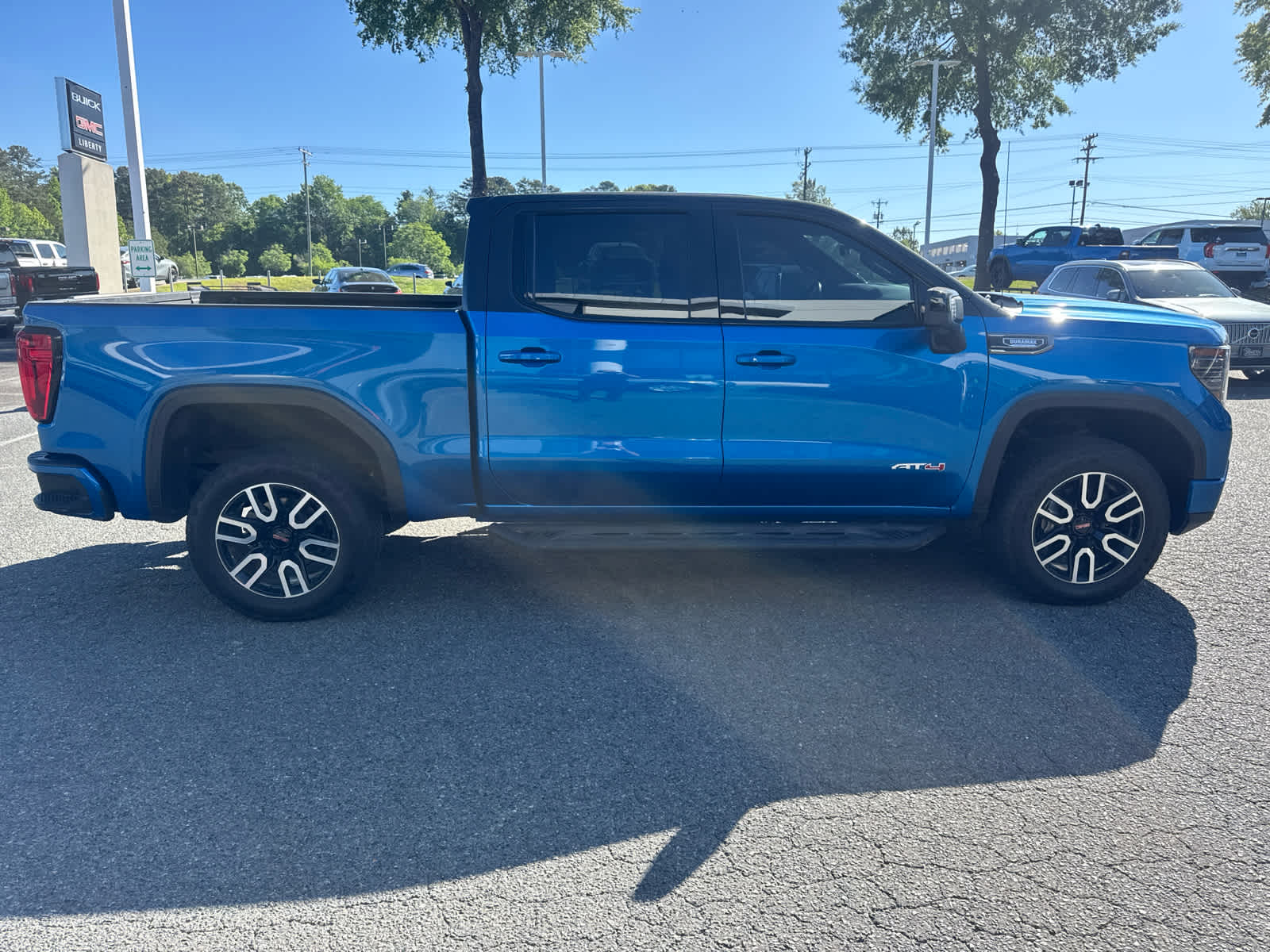 2023 GMC Sierra 1500 AT4