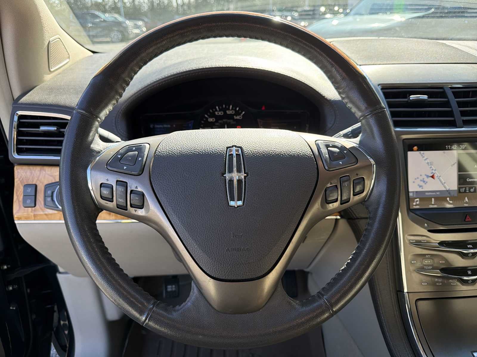 2013 Lincoln MKX FWD 4dr