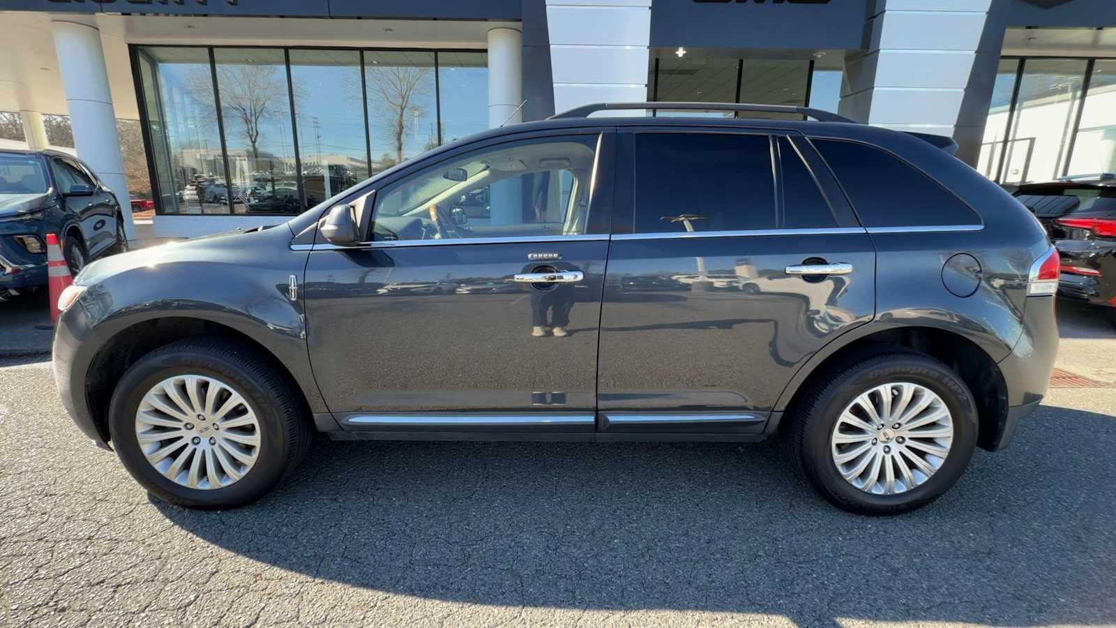 2013 Lincoln MKX FWD 4dr