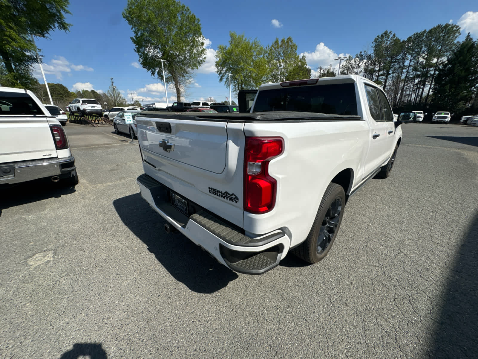 2023 Chevrolet Silverado 1500 High Country
