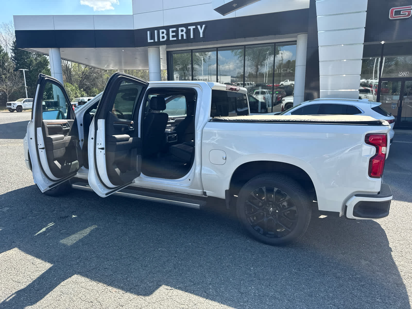 2023 Chevrolet Silverado 1500 High Country