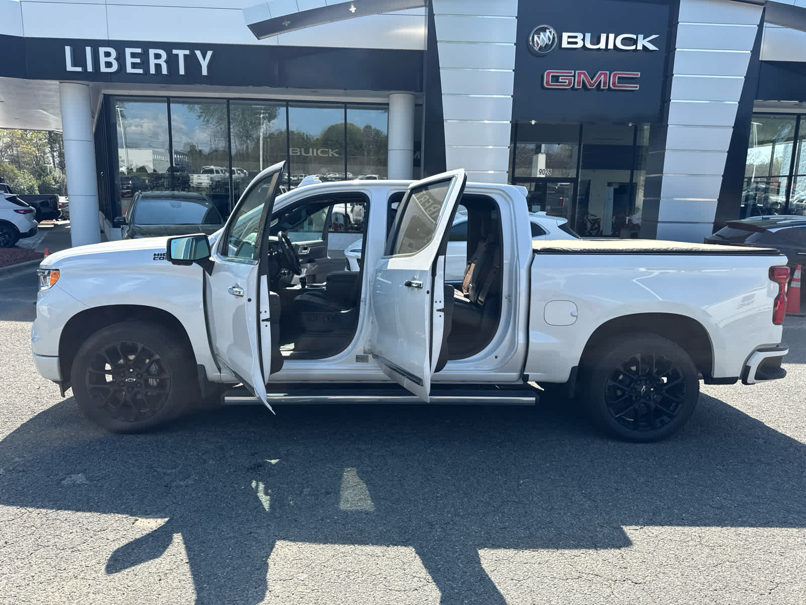 2023 Chevrolet Silverado 1500 High Country