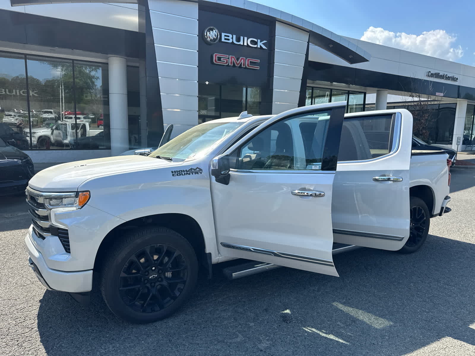 2023 Chevrolet Silverado 1500 High Country