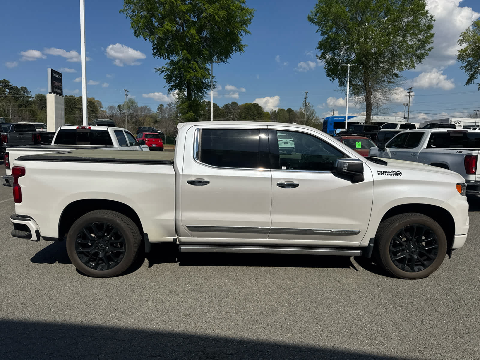 2023 Chevrolet Silverado 1500 High Country