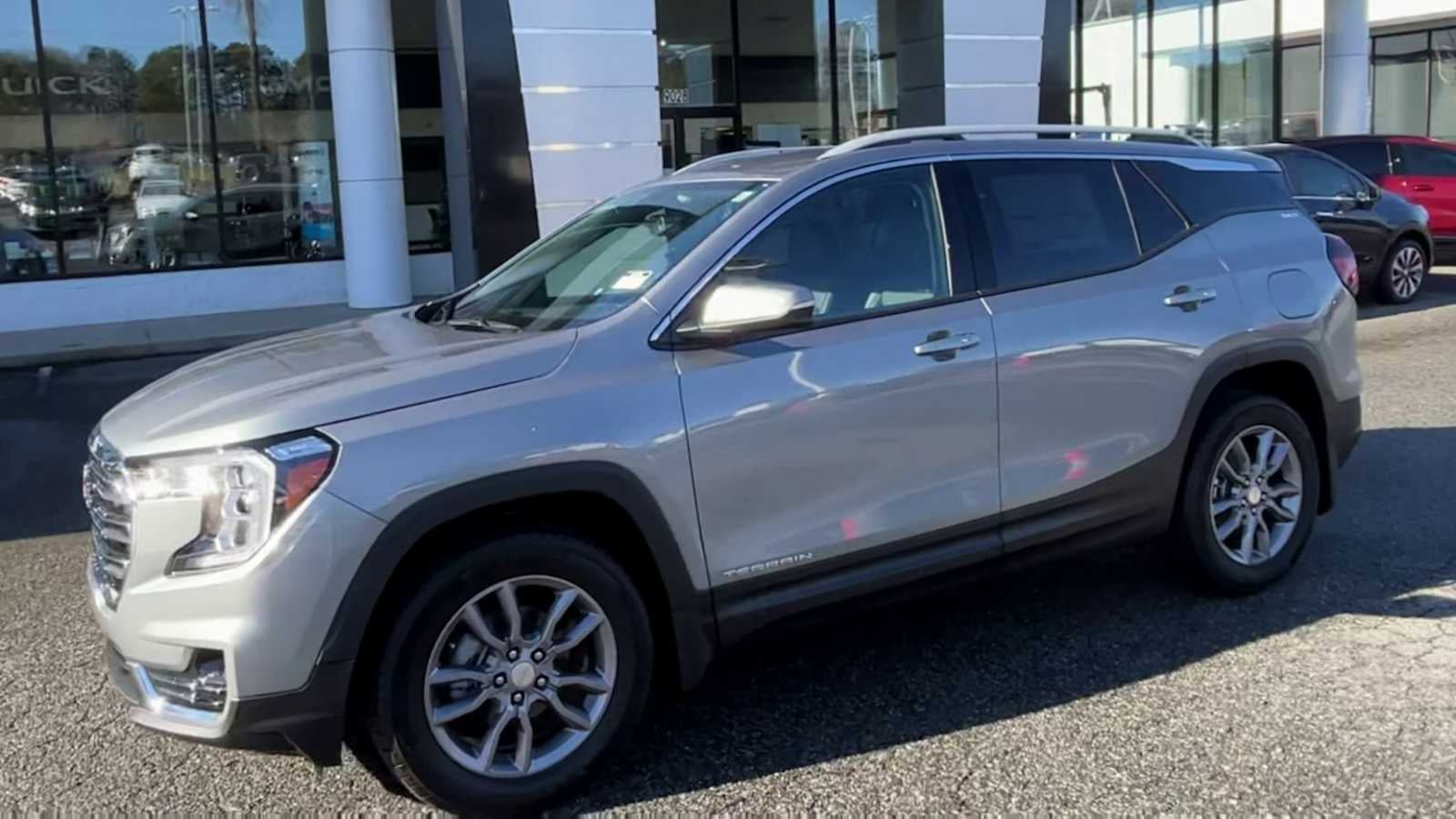 2023 GMC Terrain SLT