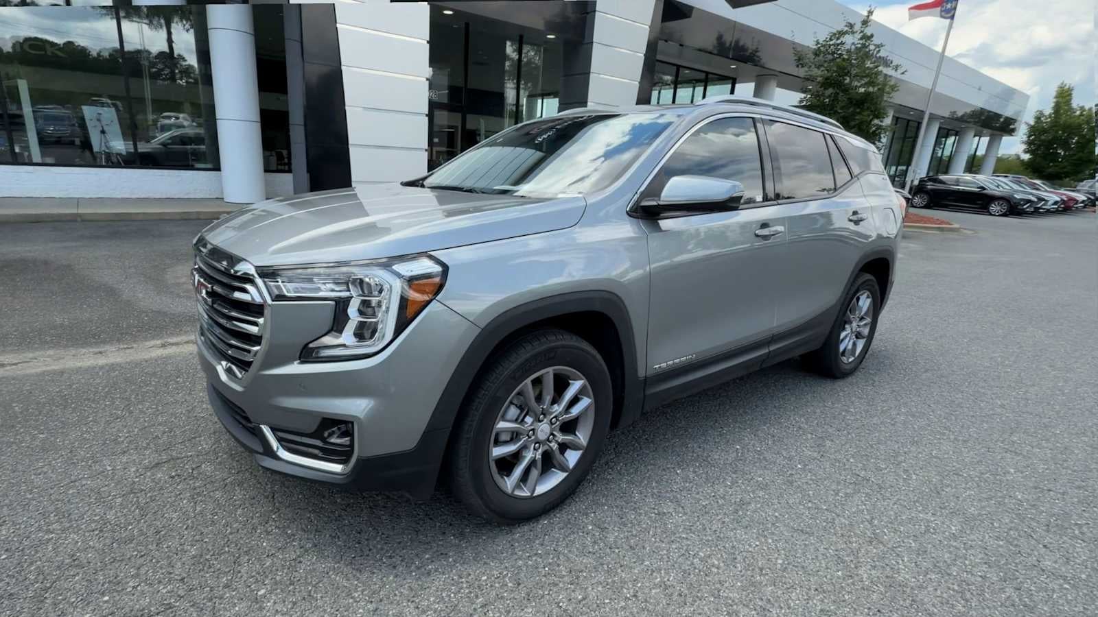 2023 GMC Terrain SLT