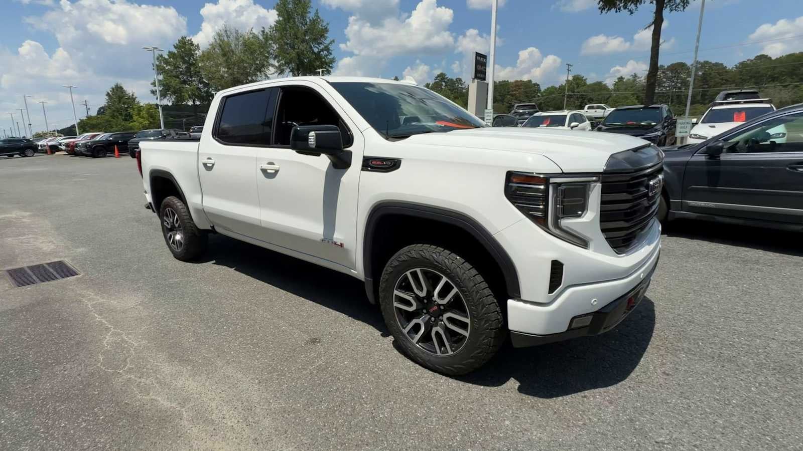 2024 GMC Sierra 1500 AT4