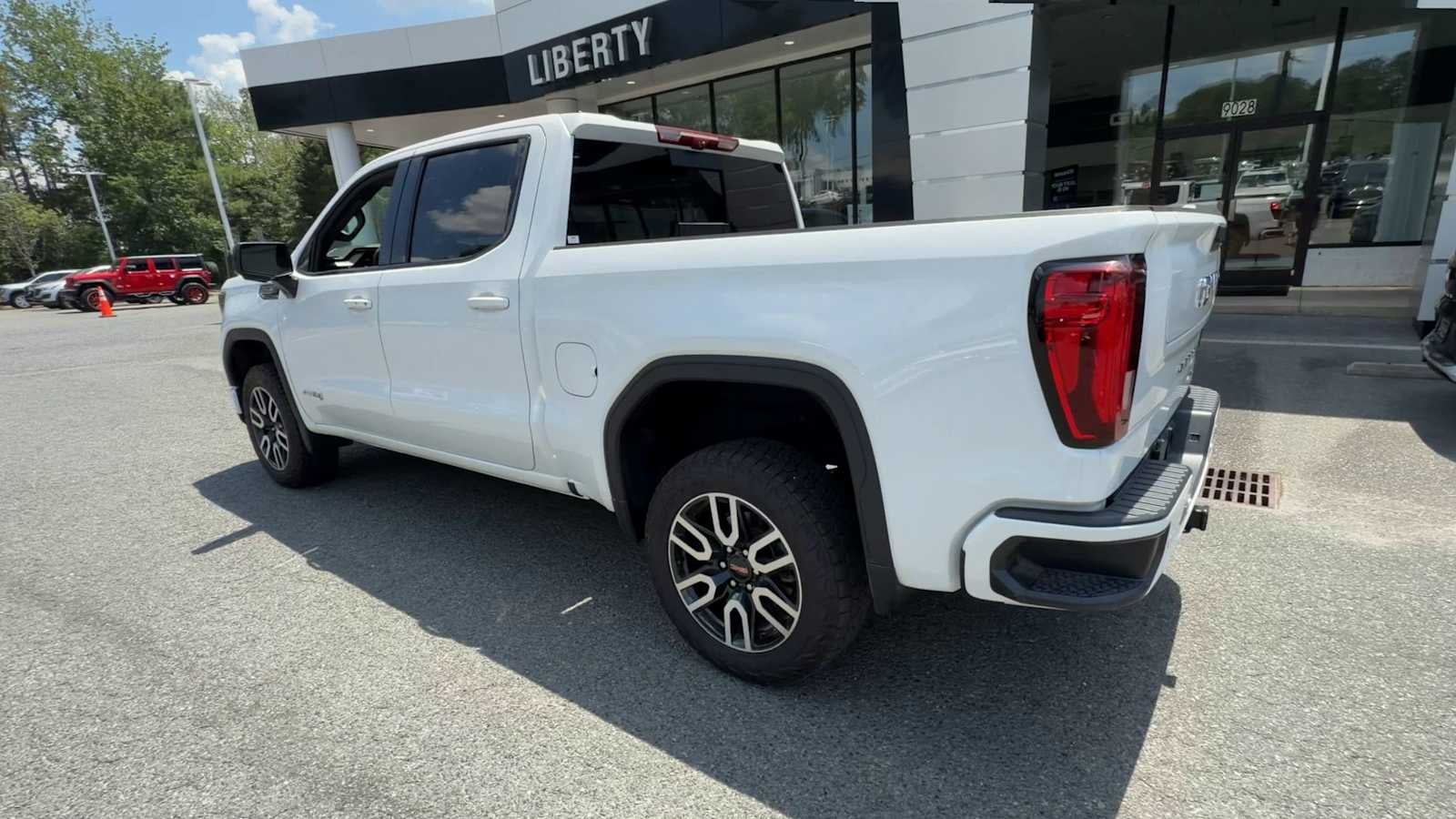 2024 GMC Sierra 1500 AT4