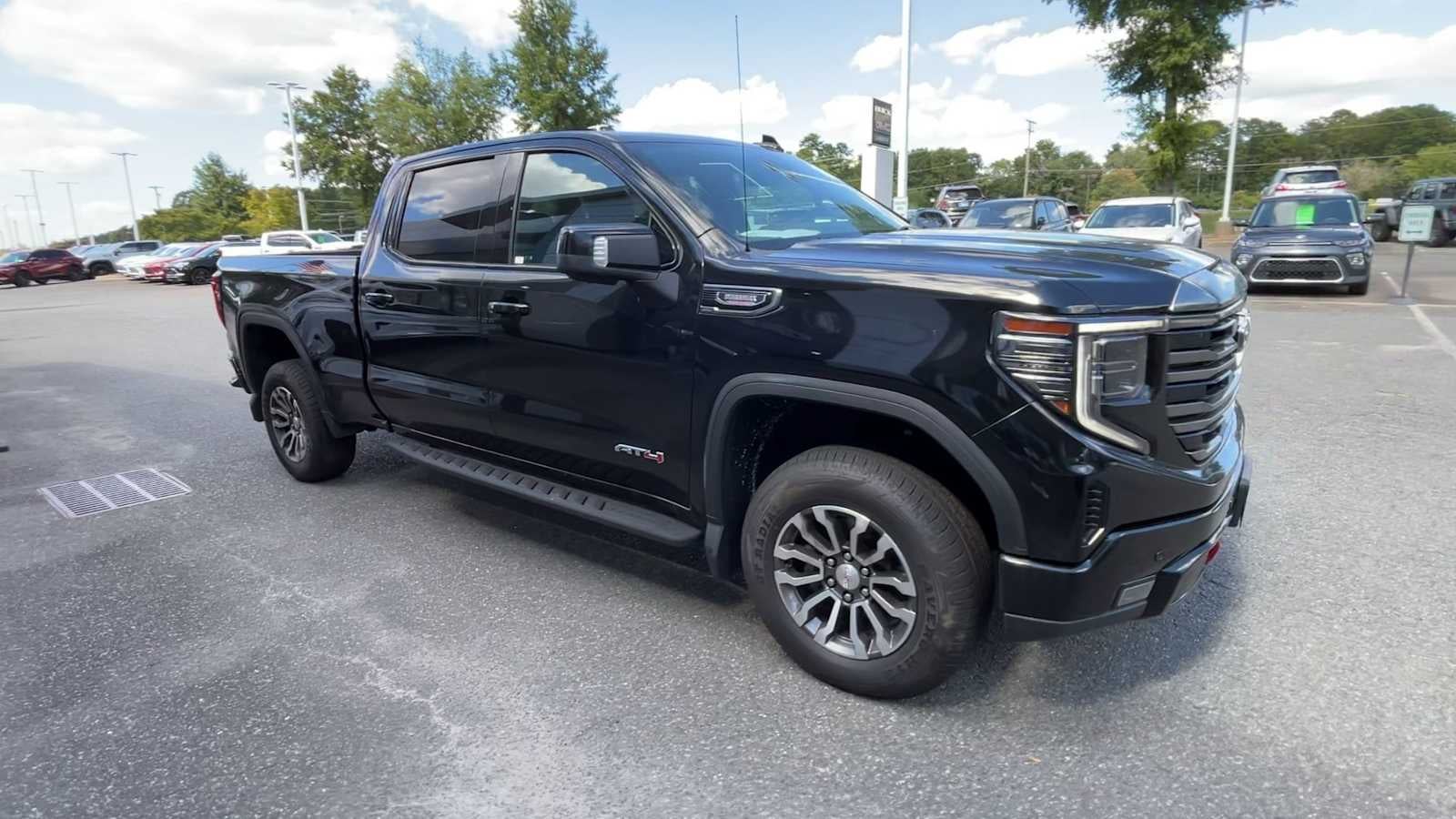 2022 GMC Sierra 1500 AT4