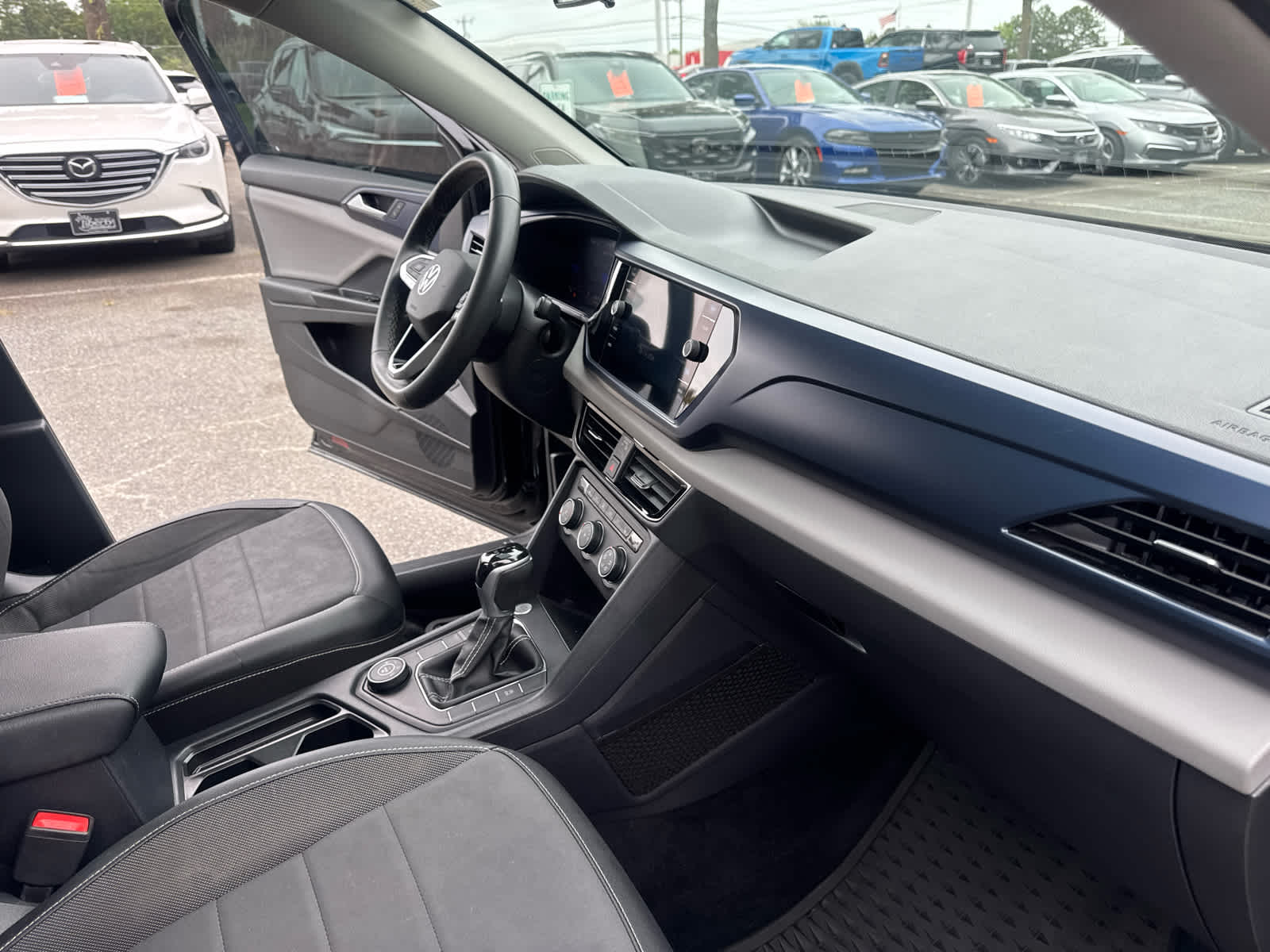 2022 Volkswagen Taos SE