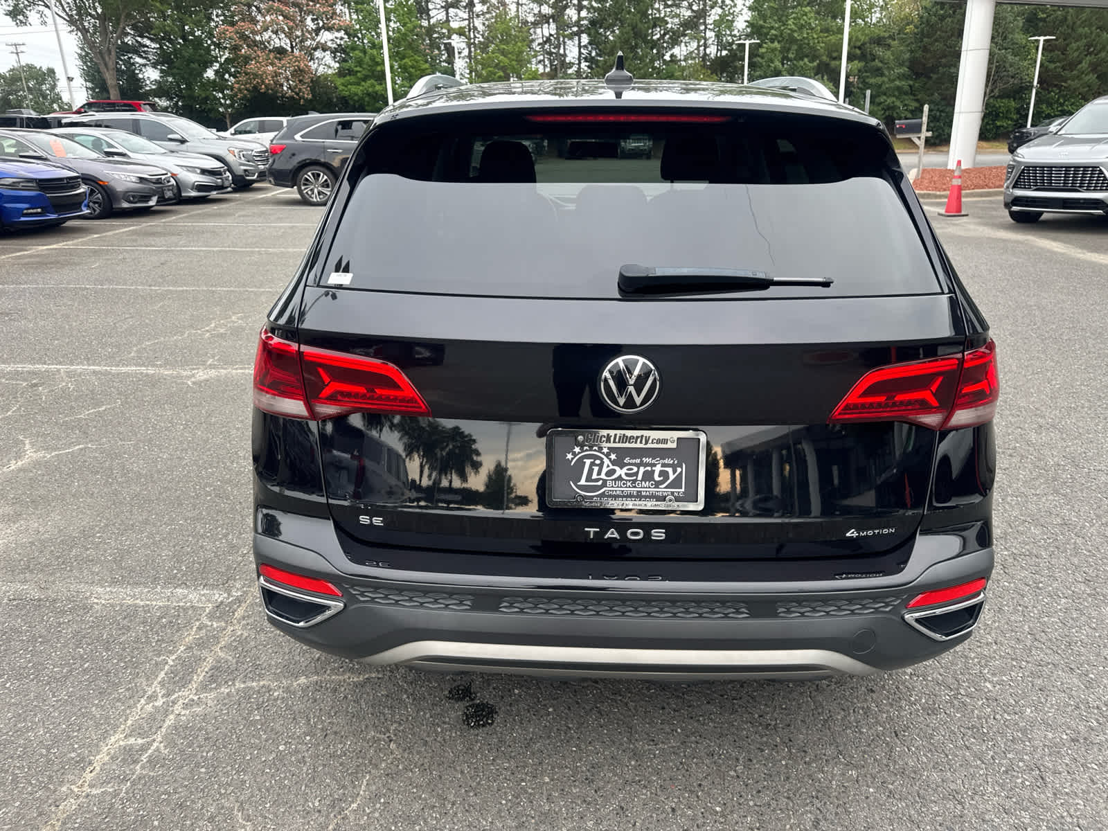 2022 Volkswagen Taos SE