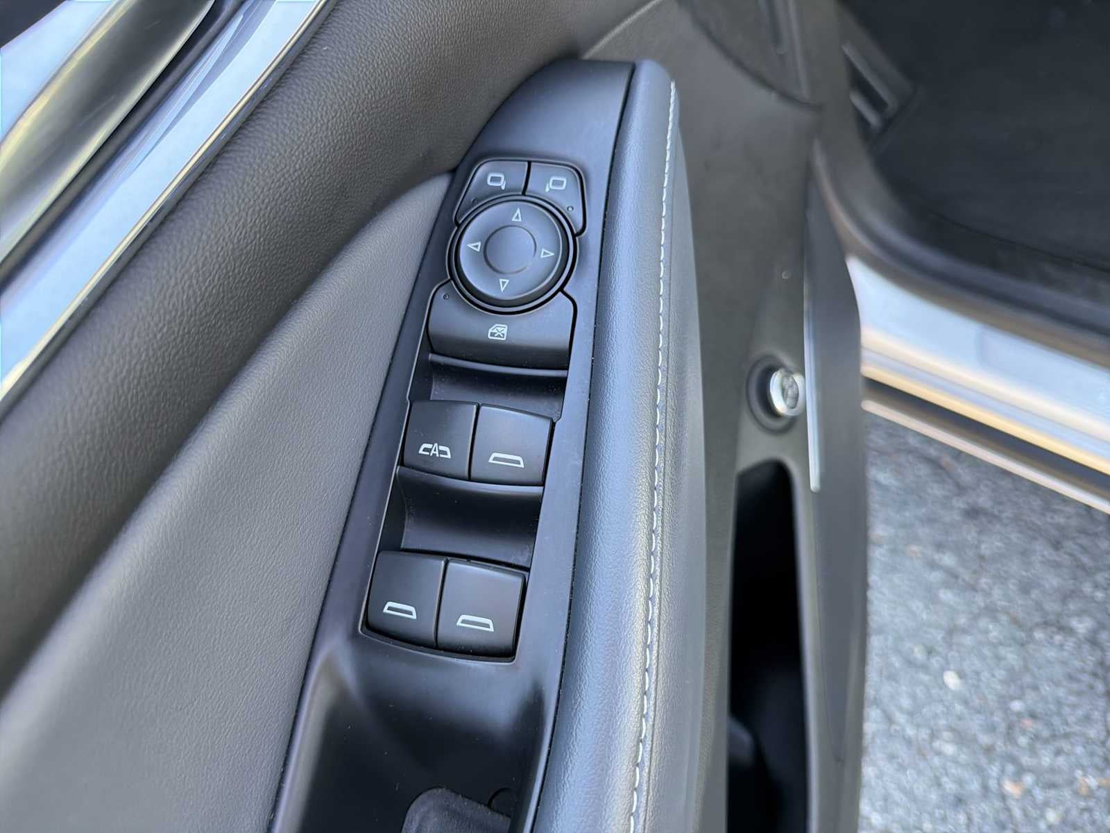 2022 Buick Enclave Essence