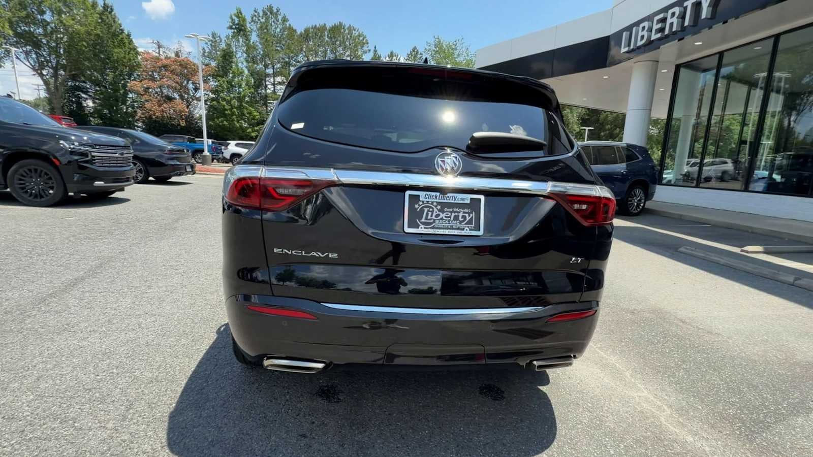2024 Buick Enclave Essence