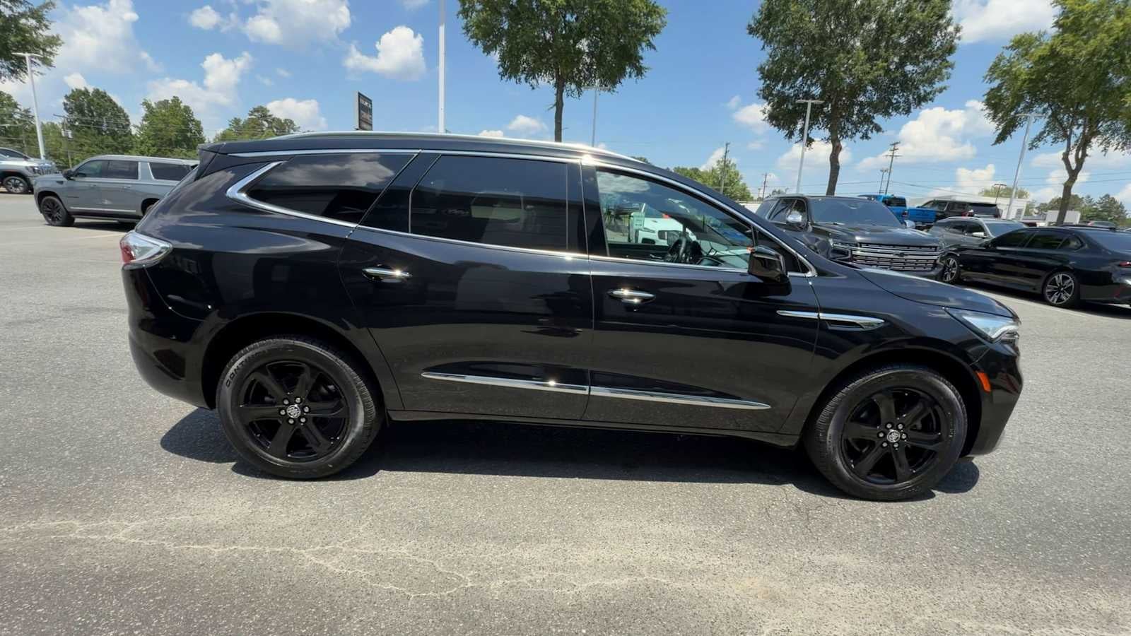 2024 Buick Enclave Essence