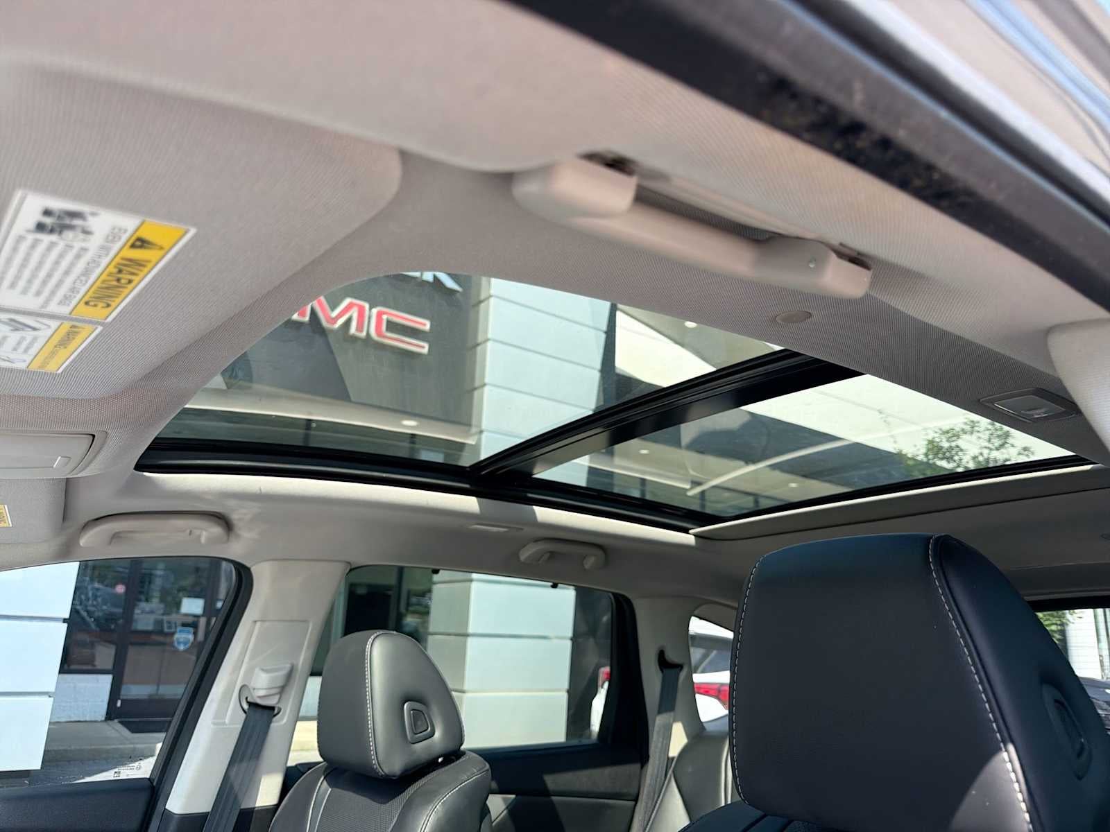 2023 Acura MDX w/Technology Package
