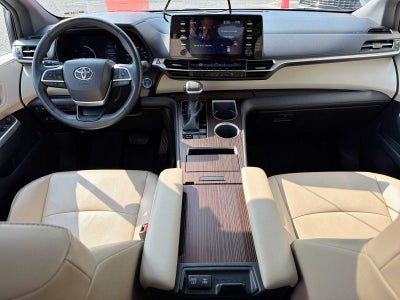 2022 Toyota Sienna XLE