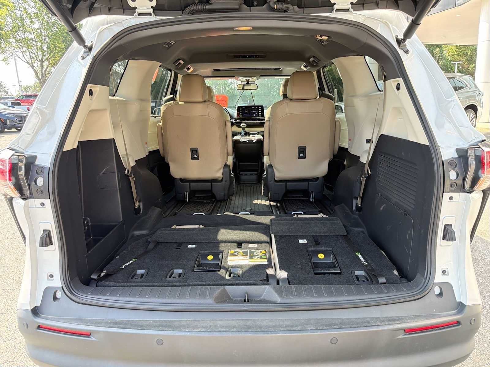 2022 Toyota Sienna XLE