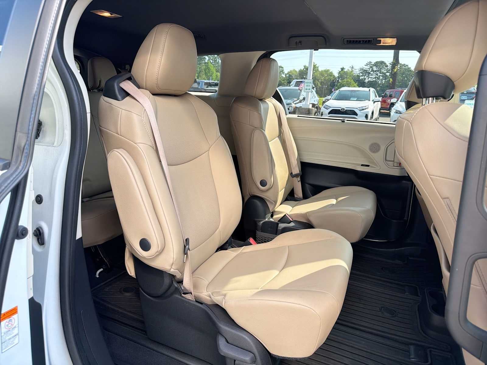 2022 Toyota Sienna XLE