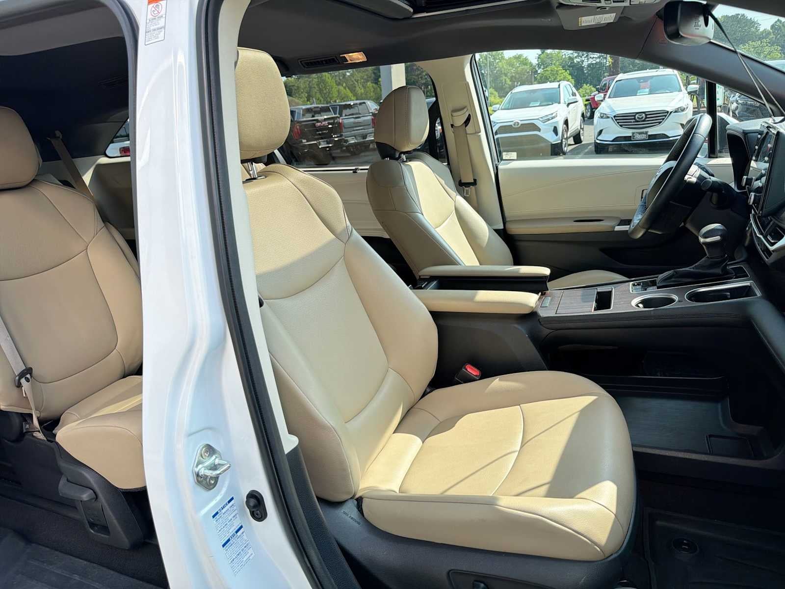2022 Toyota Sienna XLE