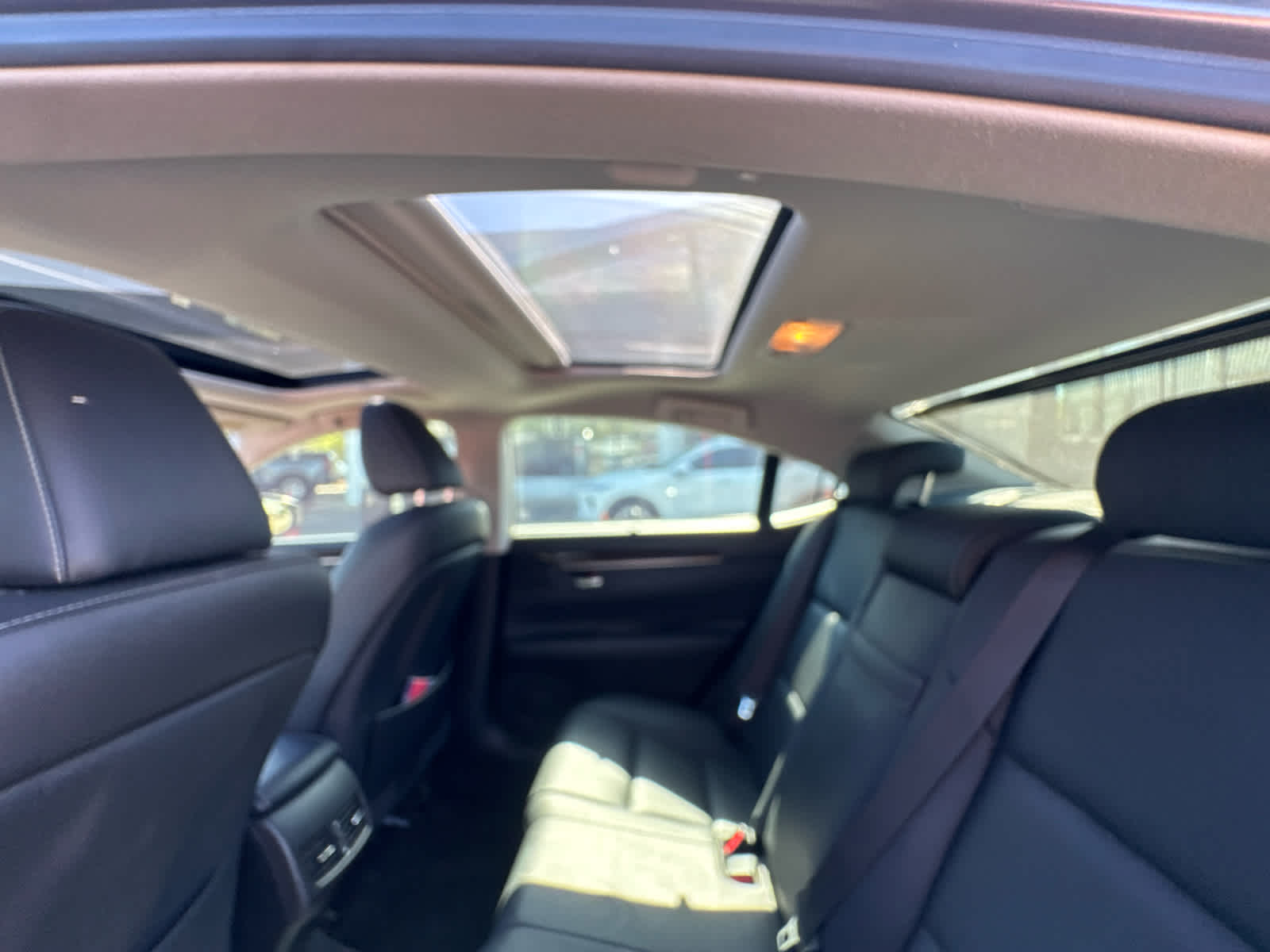 2014 Lexus ES 350 4dr Sdn