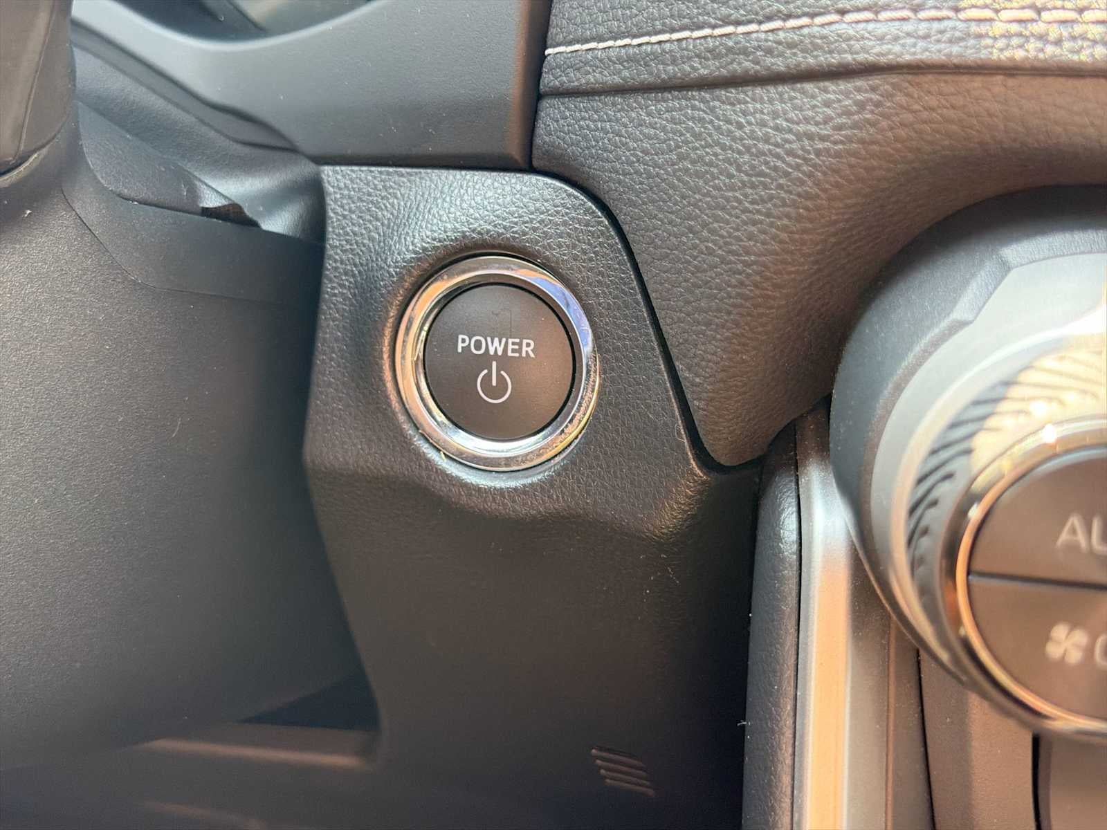 2025 Toyota RAV4 Hybrid XLE Premium