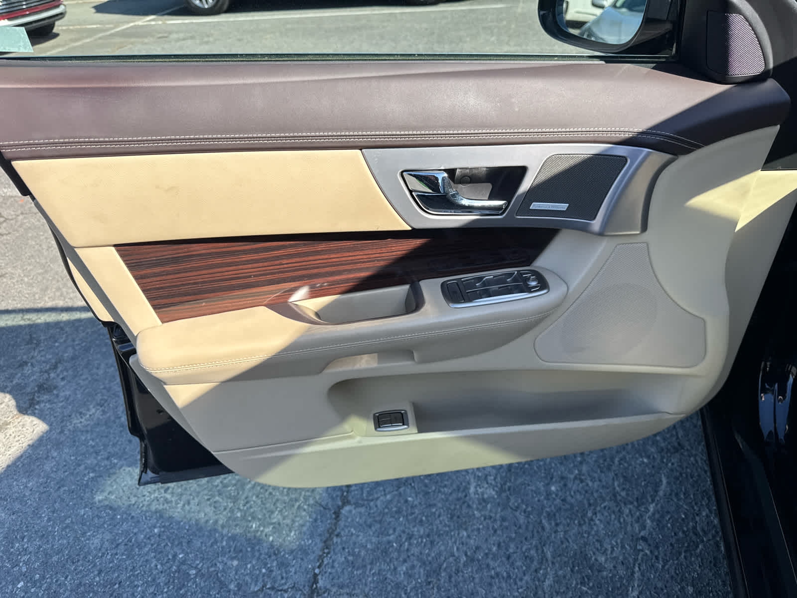 2010 Jaguar XF Portfolio