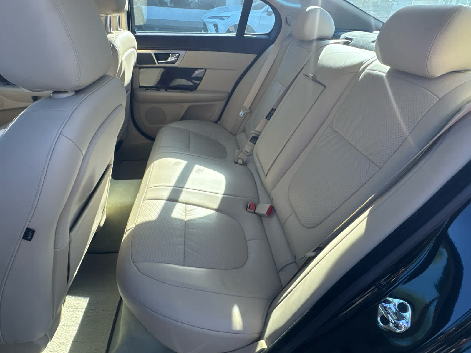 2010 Jaguar XF Portfolio