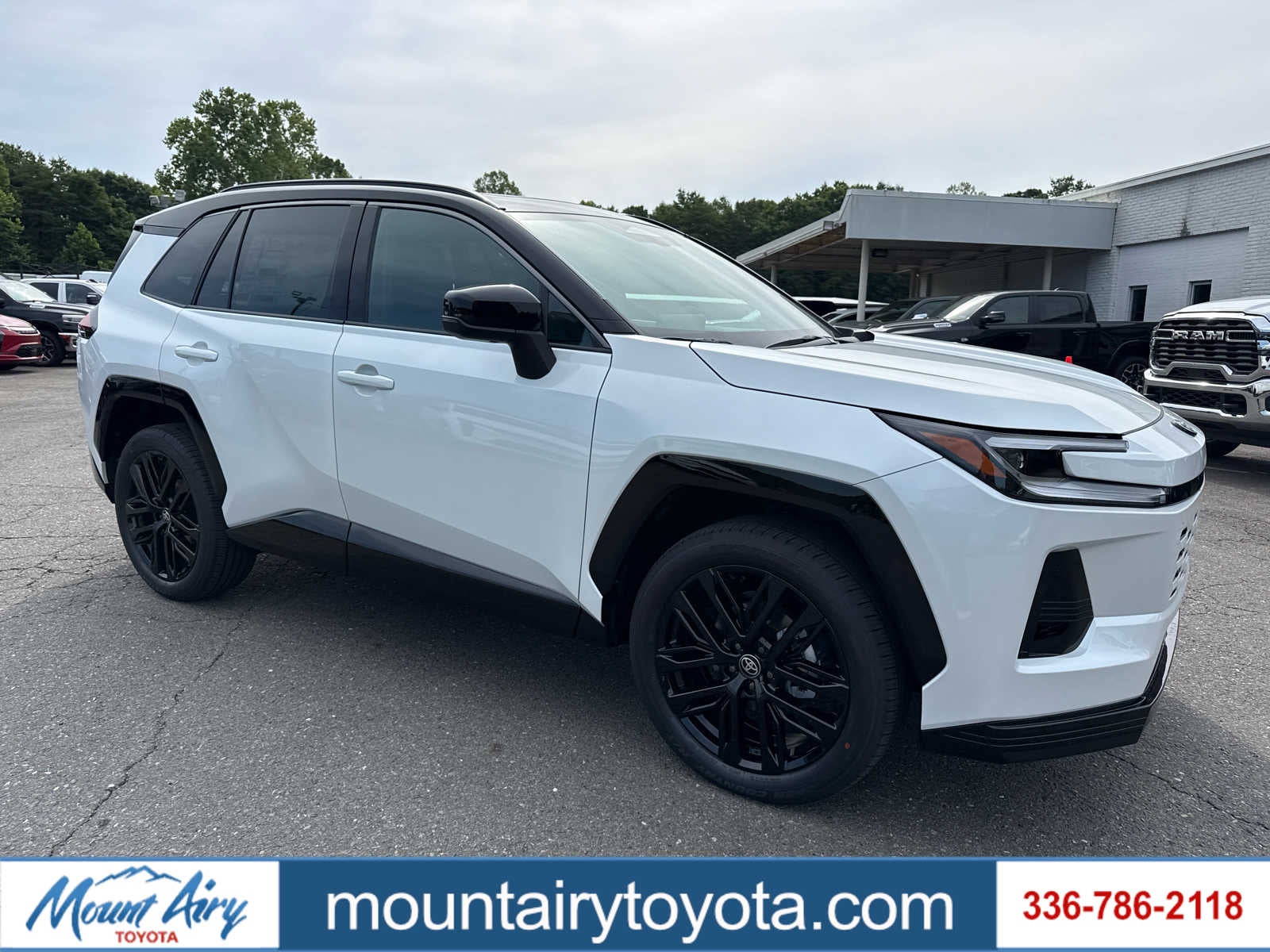 2026 Toyota RAV4 XSE