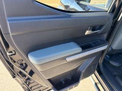 2025 Toyota Tacoma i-FORCE MAX Tacoma Trailhunter