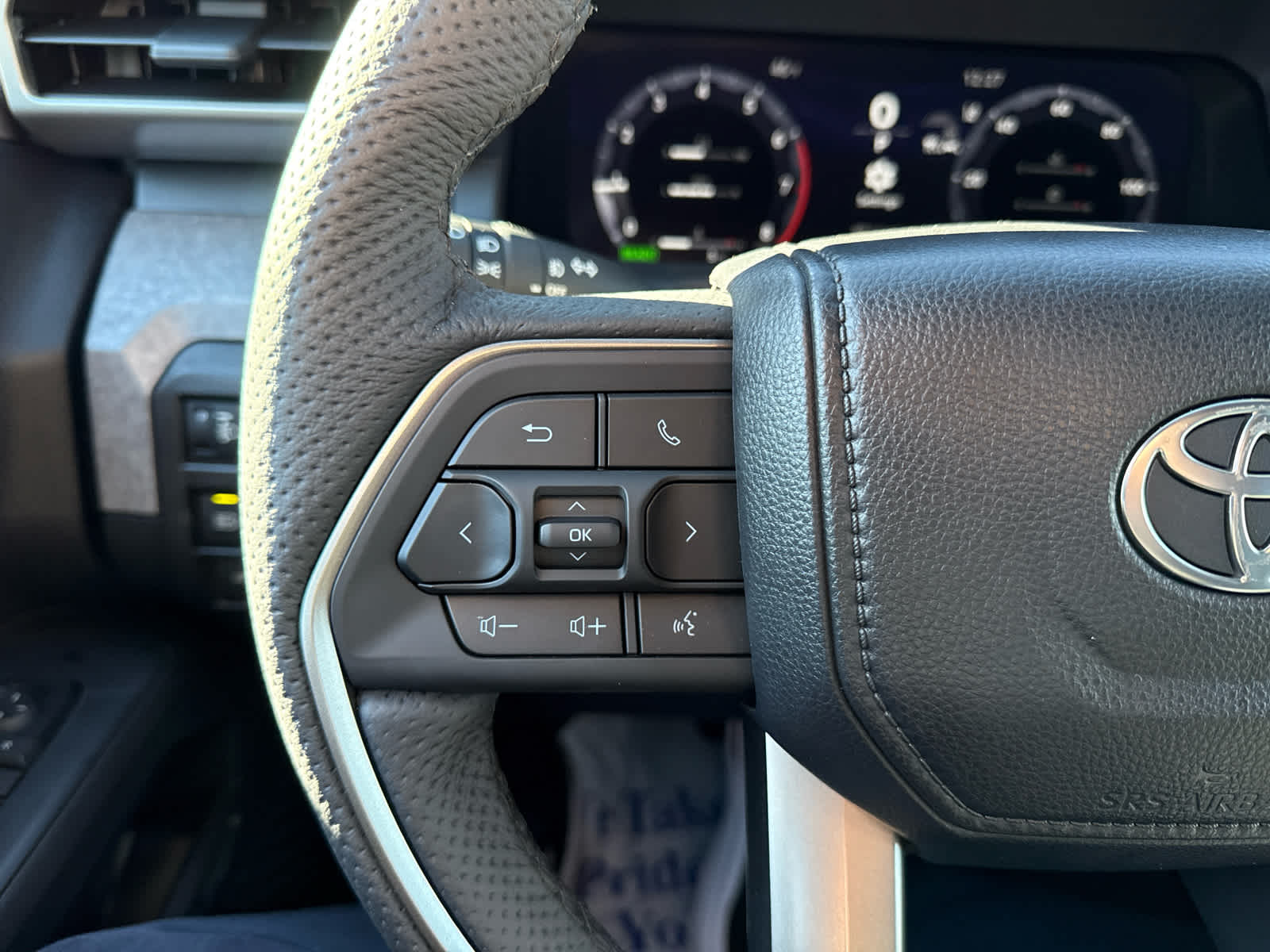 2025 Toyota Tacoma i-FORCE MAX Tacoma Trailhunter