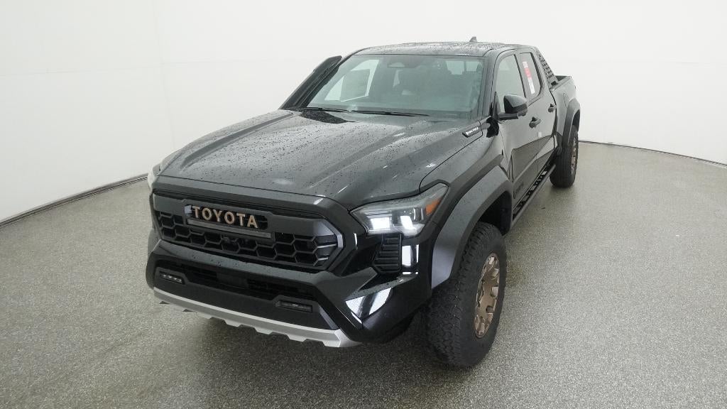 2025 Toyota Tacoma i-FORCE MAX Tacoma Trailhunter